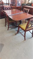 60x40x29in table 4chairs/leaf