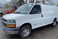 '06 Chevy Express Van,gas,Titled