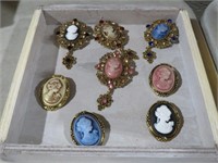 CAMEO STYLE BROOCHES