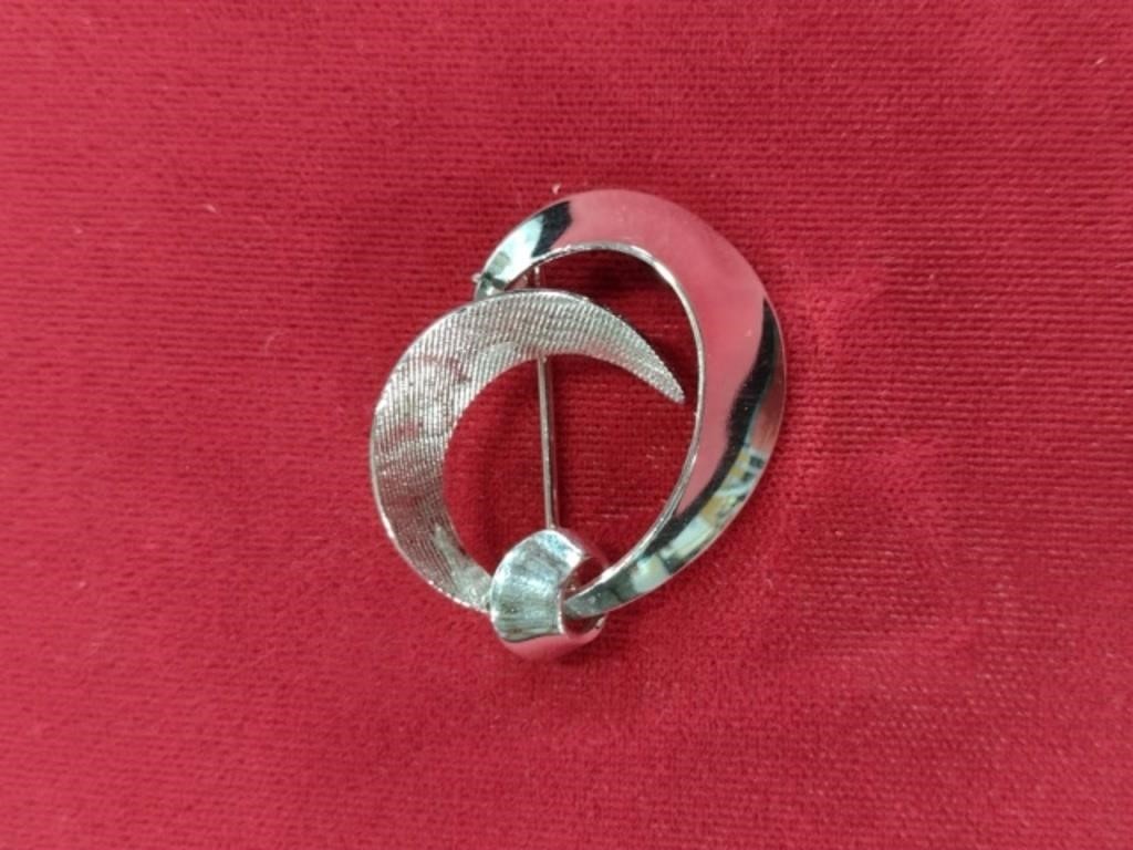 Sterling Silver MCM Style Brooch TW: 4.1g