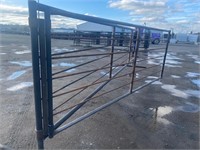 Heavy Duty 24' panel w/12' attached gate,1 pc
