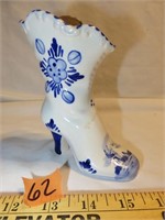 Hand Painted BLUE DELFT Ladies Boot Planter