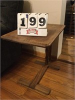 Vintage Oak sofa table 25"X15"X24"