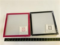 2pcs pink and black letter boards