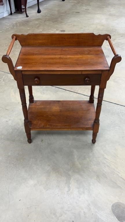 Early One Drawer Washstand w/ Towel Bars
