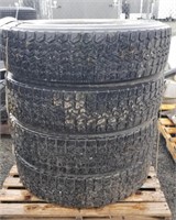 4 Michelin truck tires 275-80 R22-5,no rims