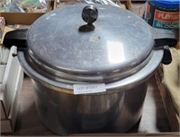 MICRO-MATIC "16" PRESSURE COOKER/ CANNER