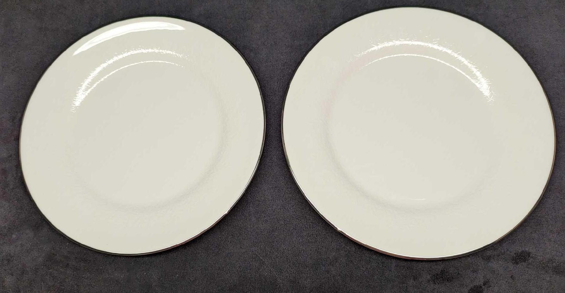 2 Wedgwood China Silver Ermine Dinner Plates F