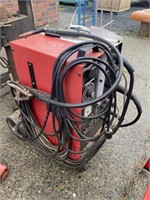 Snap On wirefeed welder 110 V *manual in office