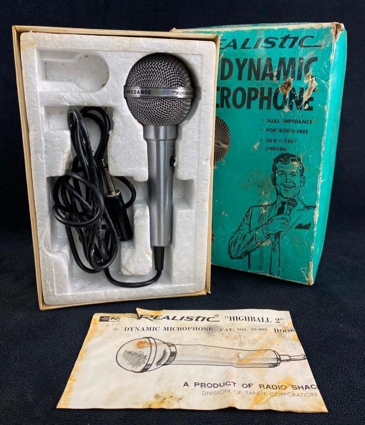 Realistic Highball 2 Vintage Dynamic Microphone