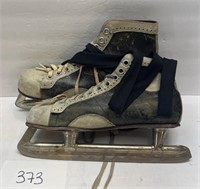 Vintage 1950’s 2-tone Leather Ice Hockey