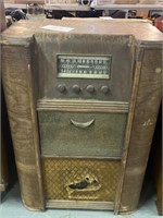 Antique CROSLEY radio