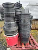 Misc Plastic Planter tubs