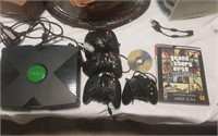 Microsoft Original XBOX with 4 controllers