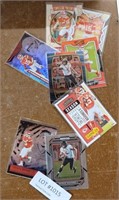 APPROX 8 PATRICK MAHOMES II TRADING CARDS