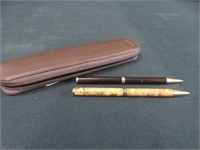 COACH PEN SET IN BROWN LEATHER POUCH