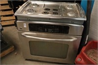 GAS OVEN AND COOK TOP (NO KNOBS)