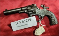 VTG "MODEL" CAST IRON CAP GUN