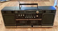 GE radio cassette boombox