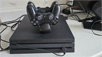 PS4 Playstation Slim Console & Controllers