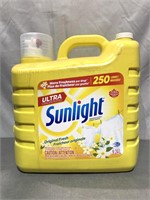 Sunlight Concentrated Detergent (3/4 Full)