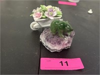Jade Bear On Purple Quartz + Doulton Ceramic Item