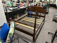 Vintage Full Size Four Post Bed
