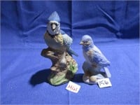 bird figurines .