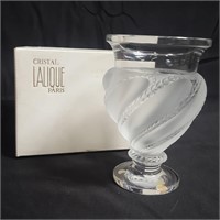 Lalique crystal "Ermenonville" vase