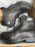 Size 7.5 Timberland Premium Waterproof Boots