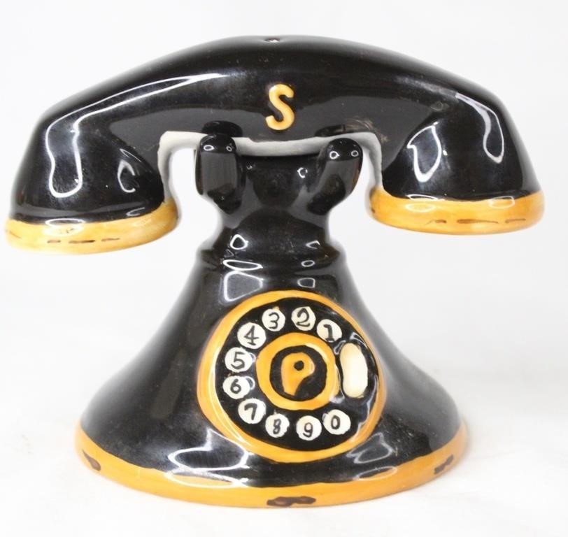Dial Telephone Salt & Pepper Shakers