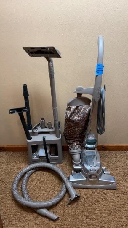 Kirby vacuum with hose attachments & shampoo