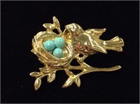 Gold Toned Robin’s Egg Pin