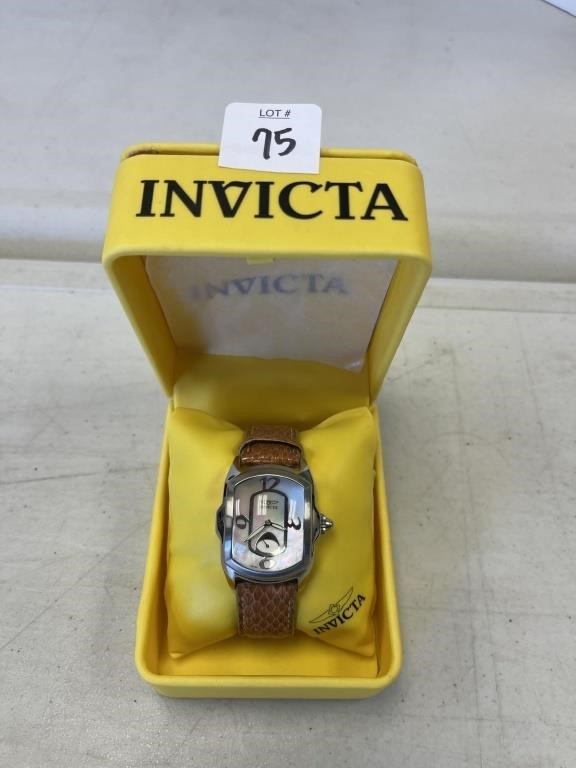 INVICTA WOMEN'S WATCH MAGANIFIED BEVEL NEW IN BOX