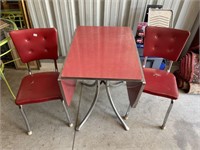 RED RETRO TABLE WITH 2 CHAIRS