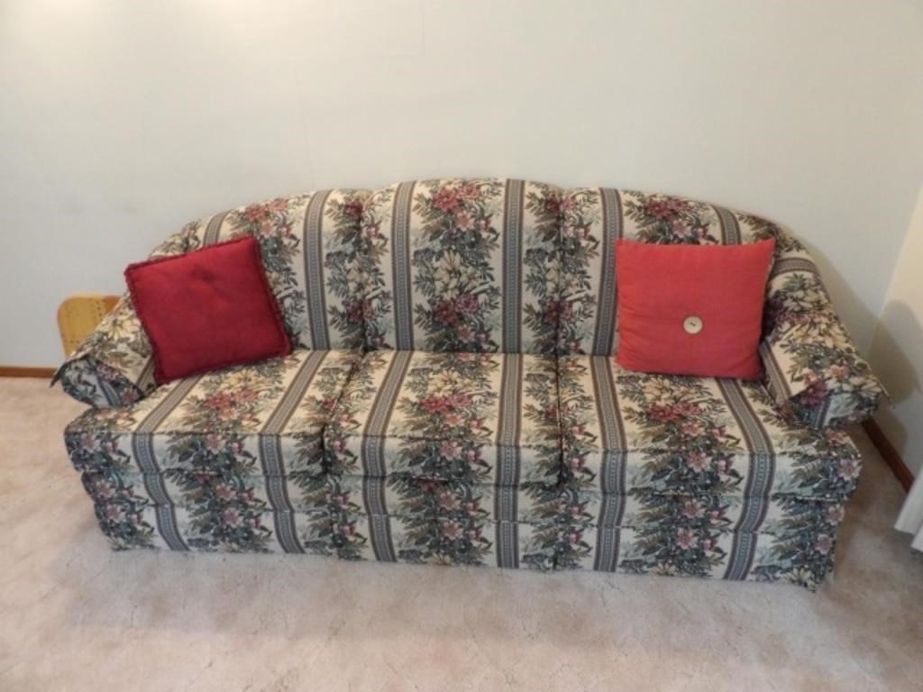 St Charles Furniture Flower Pattern Couch 86L