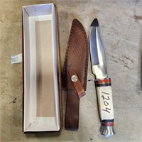 Unused Knife w Sheath 10" total length