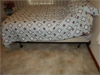 Adjustable Metal Bed Frame w/ Full size set