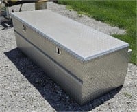 Diamond plate truck bed tool box