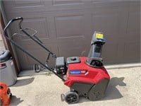 TORO POWER CLEAR 721 E SNOW THROWER, ELECTRIC