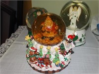 3 Musical snow globes, largest is 7"h
