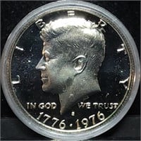 1976 Bicentennial Proof Silver Half Dollar in Caps
