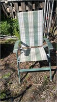 Outdoor lawn chair