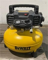 DeWalt 6 Gallon Air Compressor DWFP55126