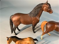 6 Breyer Horse Toys  Tan