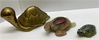 Great lot of decorative feng shui tortoises - one