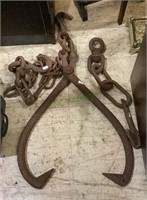Antique ice hook with two extra chain links