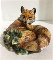 Beautiful ceramic fox sculpture measuring