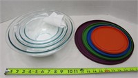 4 Clear Pyrex Mixing Bowls w/Lids