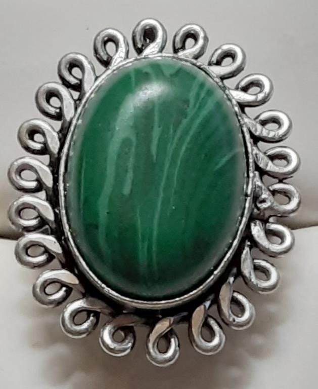RING GREEN SETTING MARKED 925 SZ 6